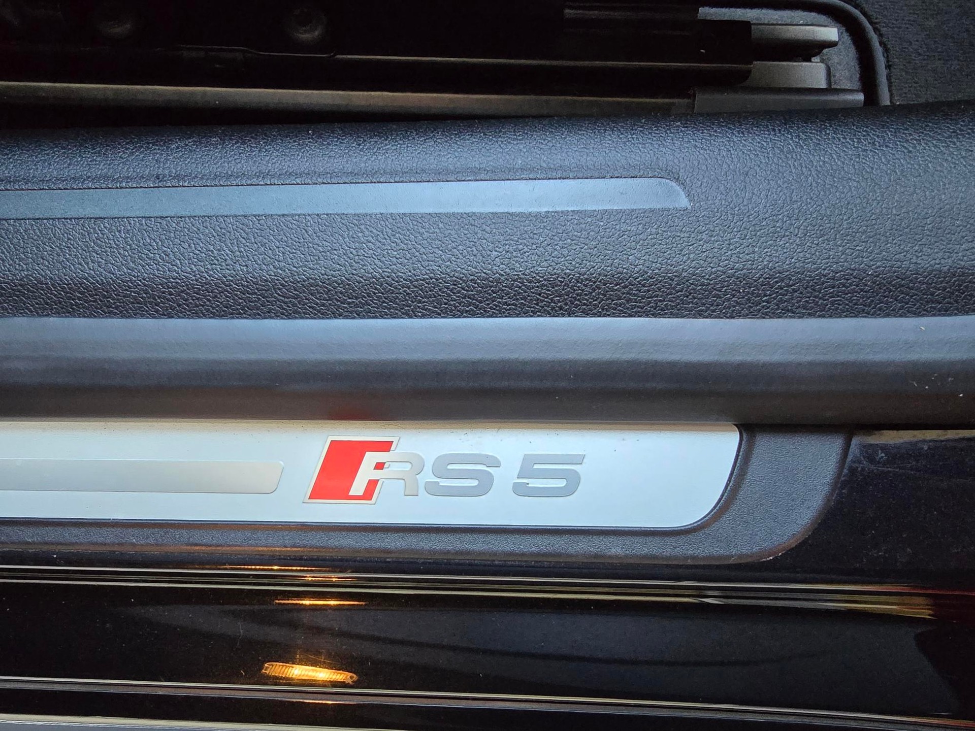 AUDI RS5 Cabrio 4.2 FSI quattro S-tronic-image-16