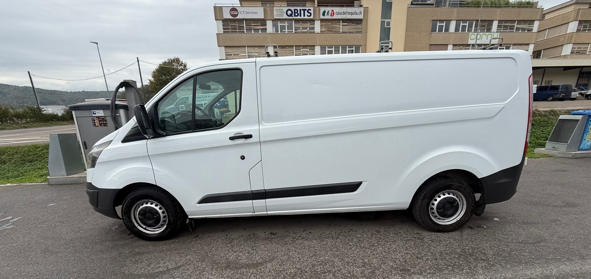 FORD Transit Custom Van 290 L2H1 Trend lange Version-image-3