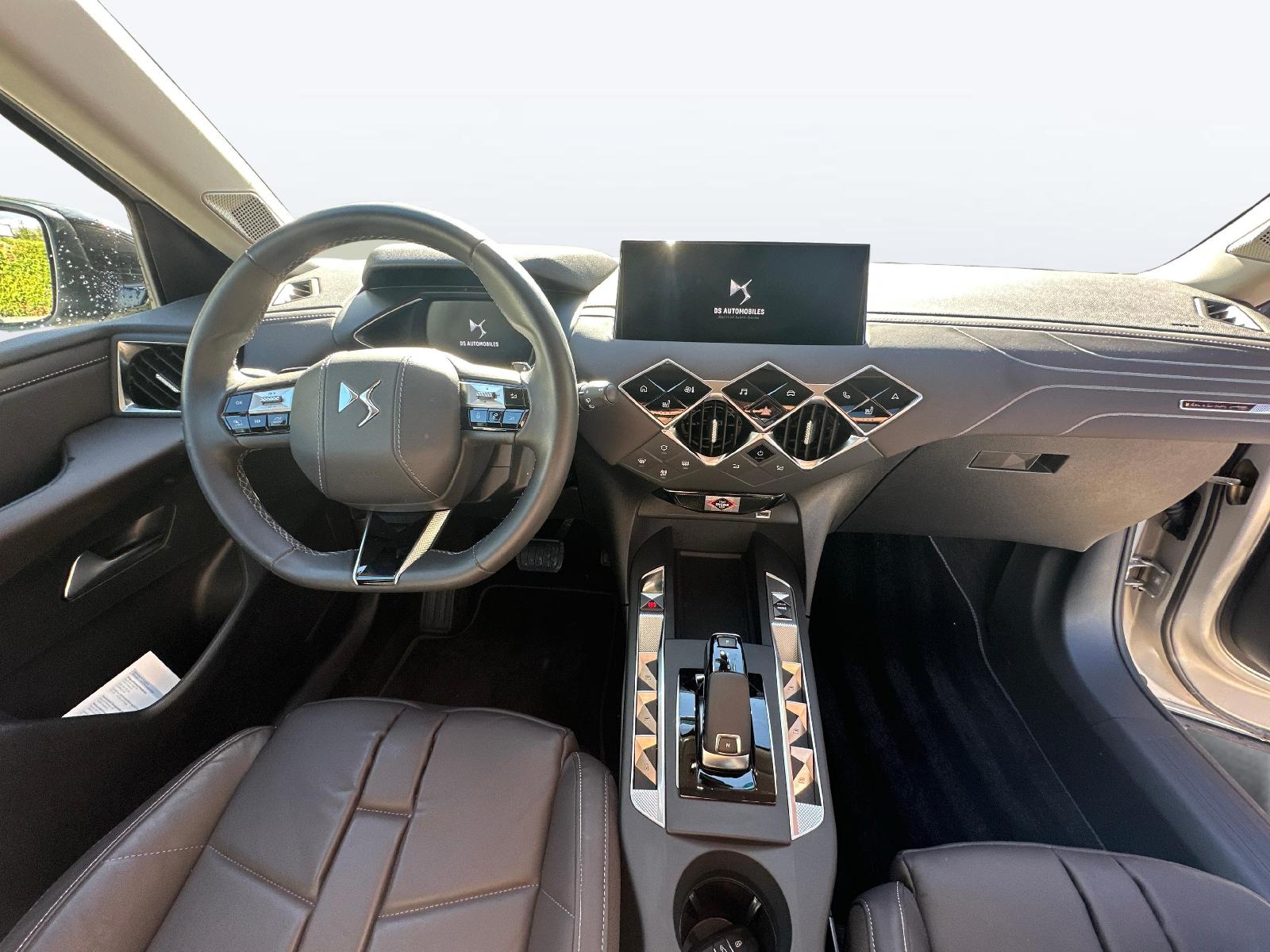 DS AUTOMOBILES Automobiles DS3 1.2 Hybrid Antoine de Saint Exupéry-image-8