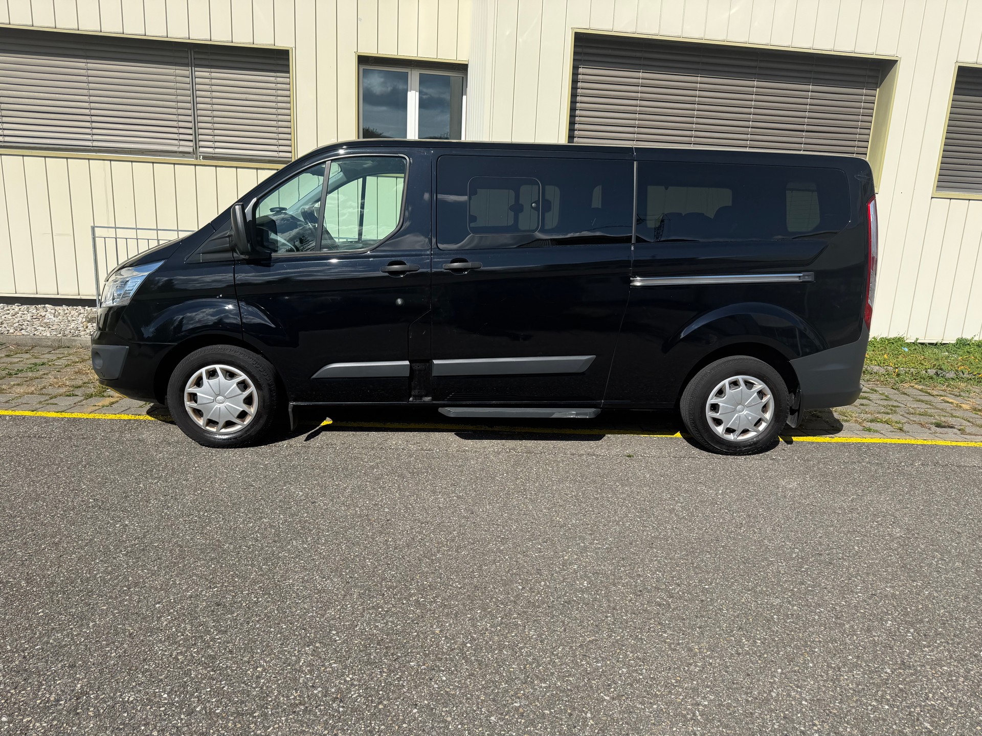 FORD Tourneo Custom 310 L2H1 Trend-image-1