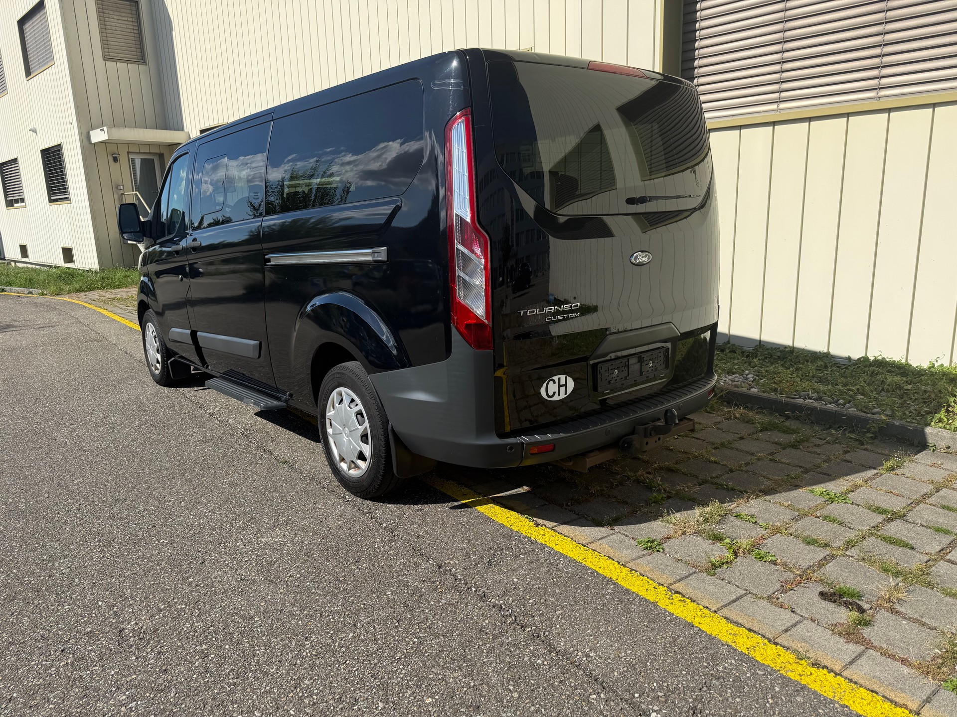 FORD Tourneo Custom 310 L2H1 Trend-image-2