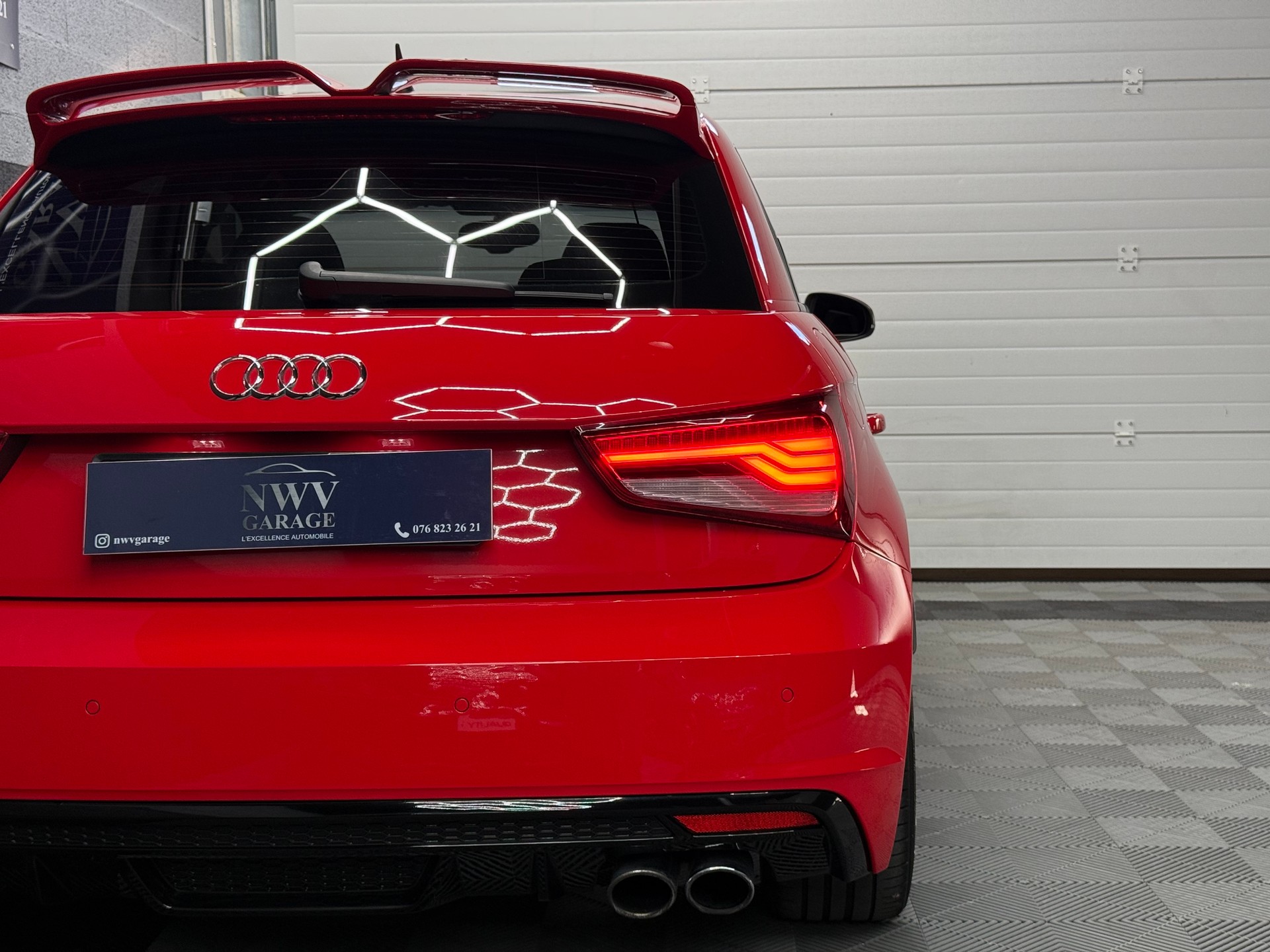 AUDI S1 Sportback 2.0 TFSI quattro-image-7