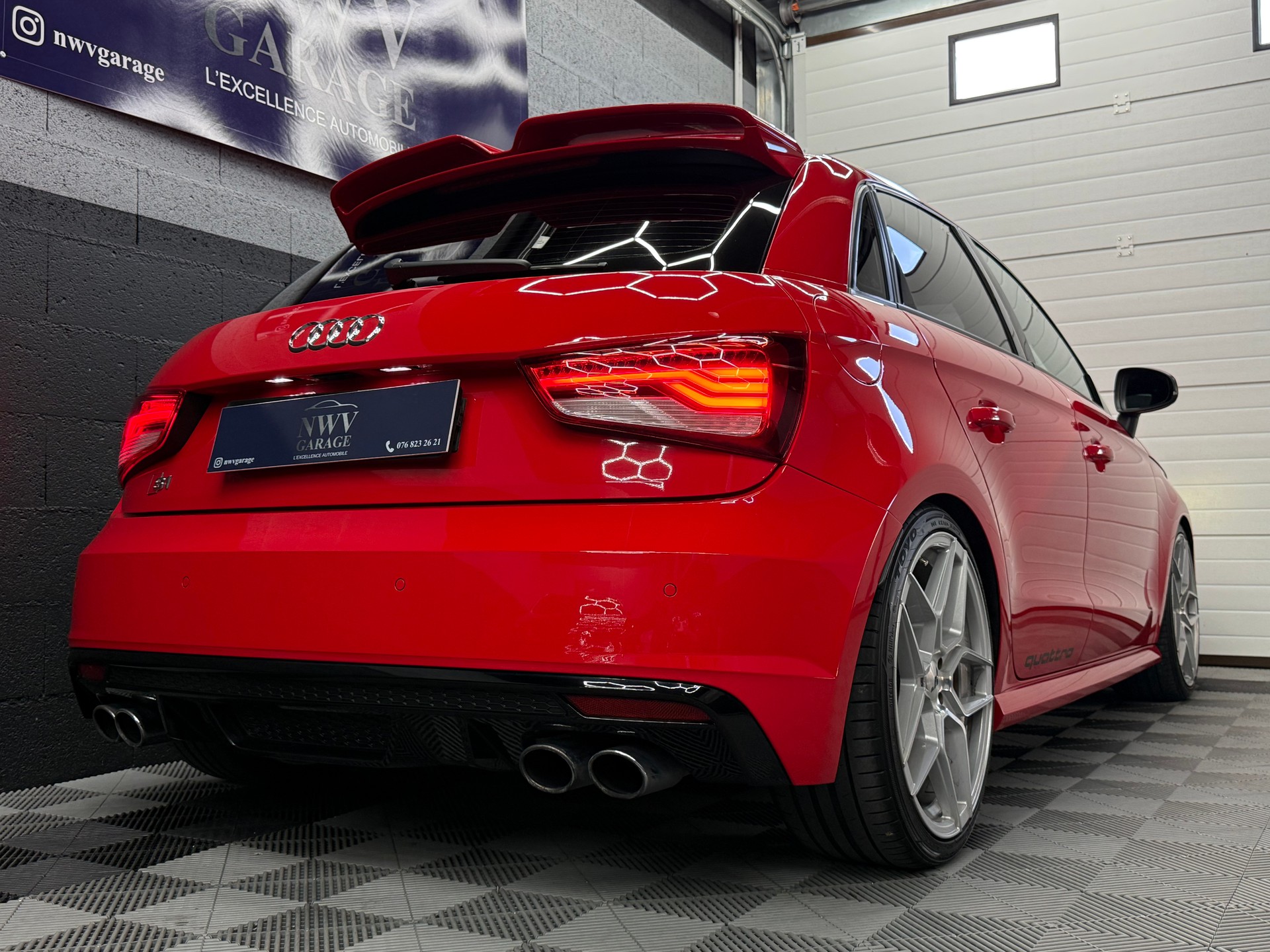AUDI S1 Sportback 2.0 TFSI quattro-image-5