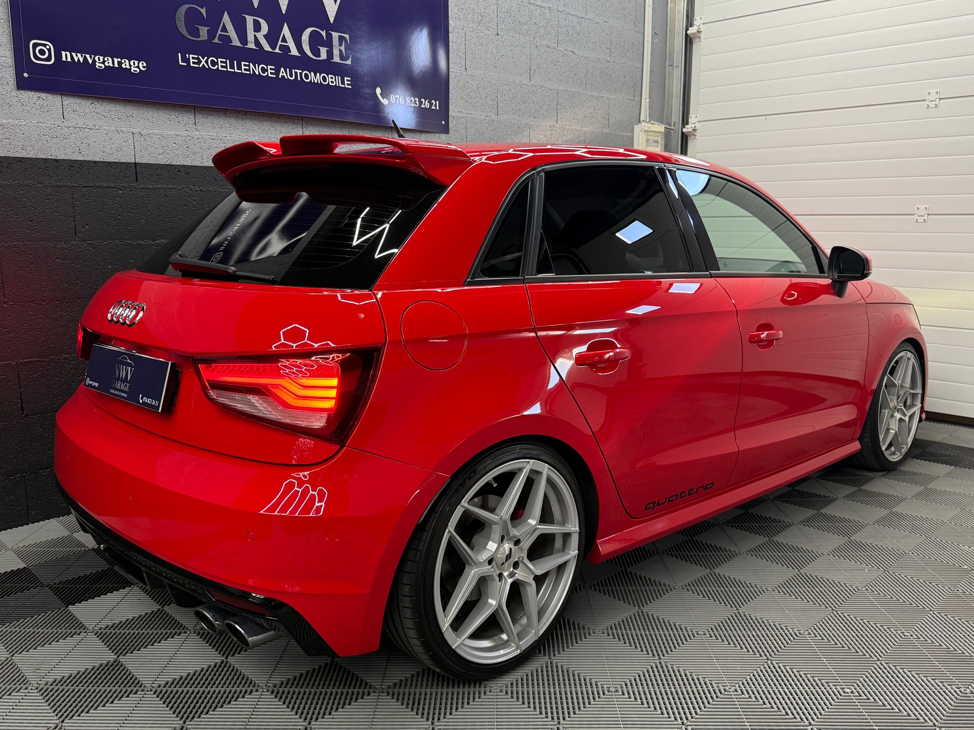 AUDI S1 Sportback 2.0 TFSI quattro-image-6