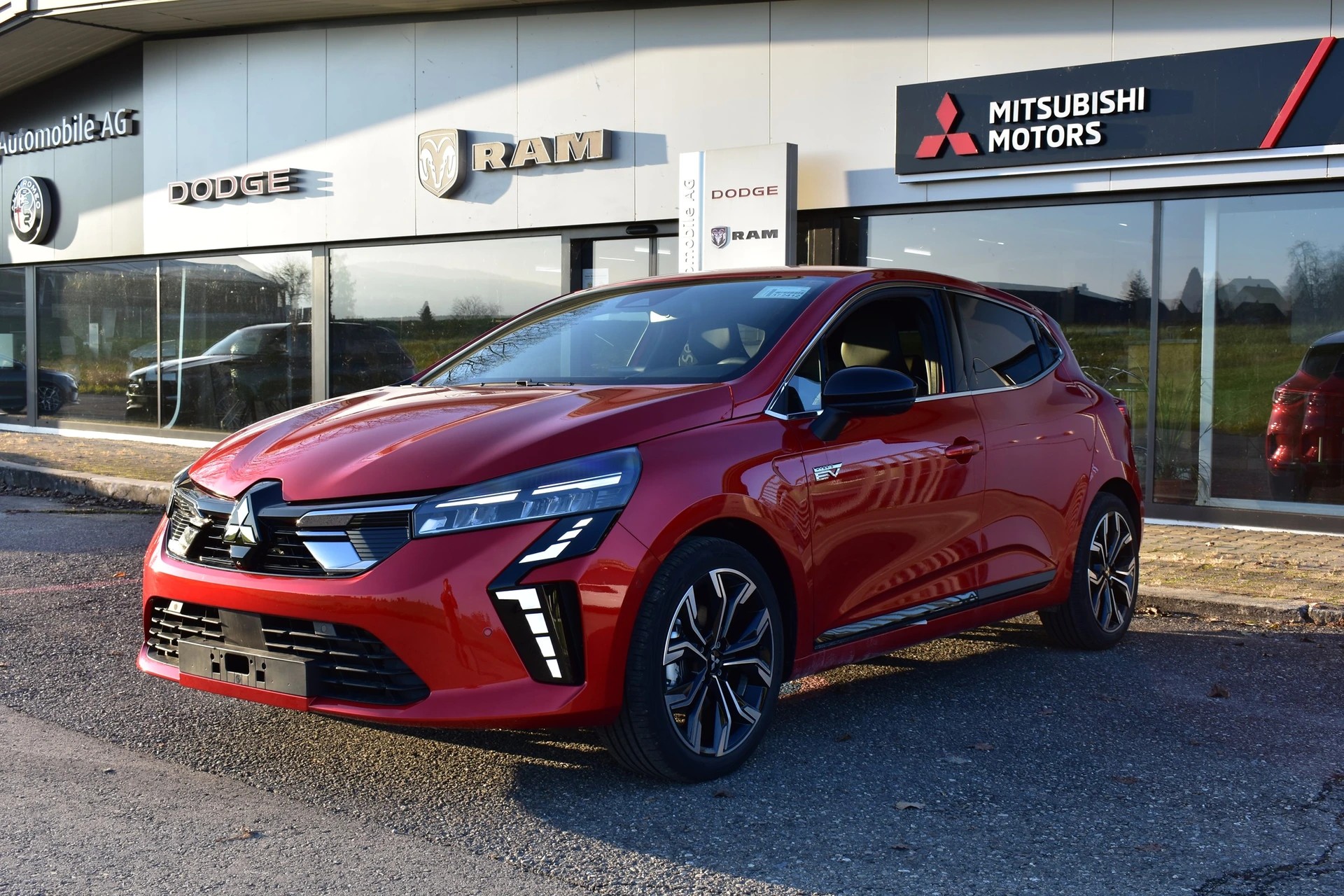MITSUBISHI COLT 1.6 HEV Instyle-image-2