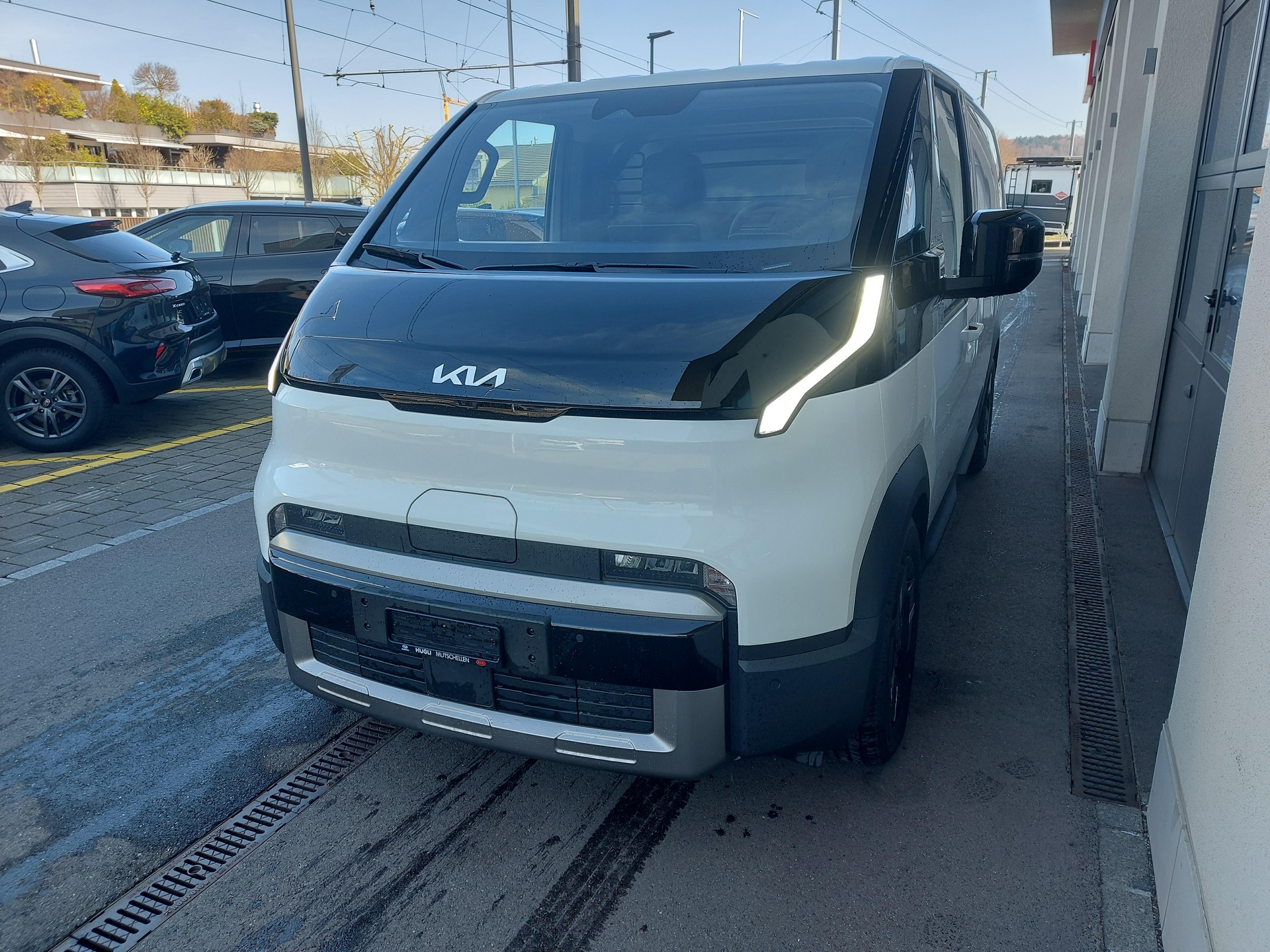KIA PV5 Cargo 51.5 kWh Essential-image-1