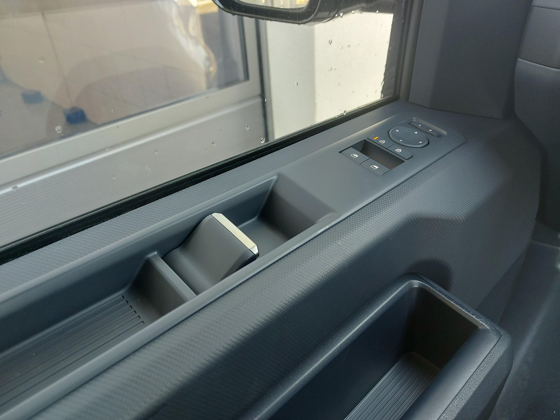 KIA PV5 Cargo 51.5 kWh Essential-image-12