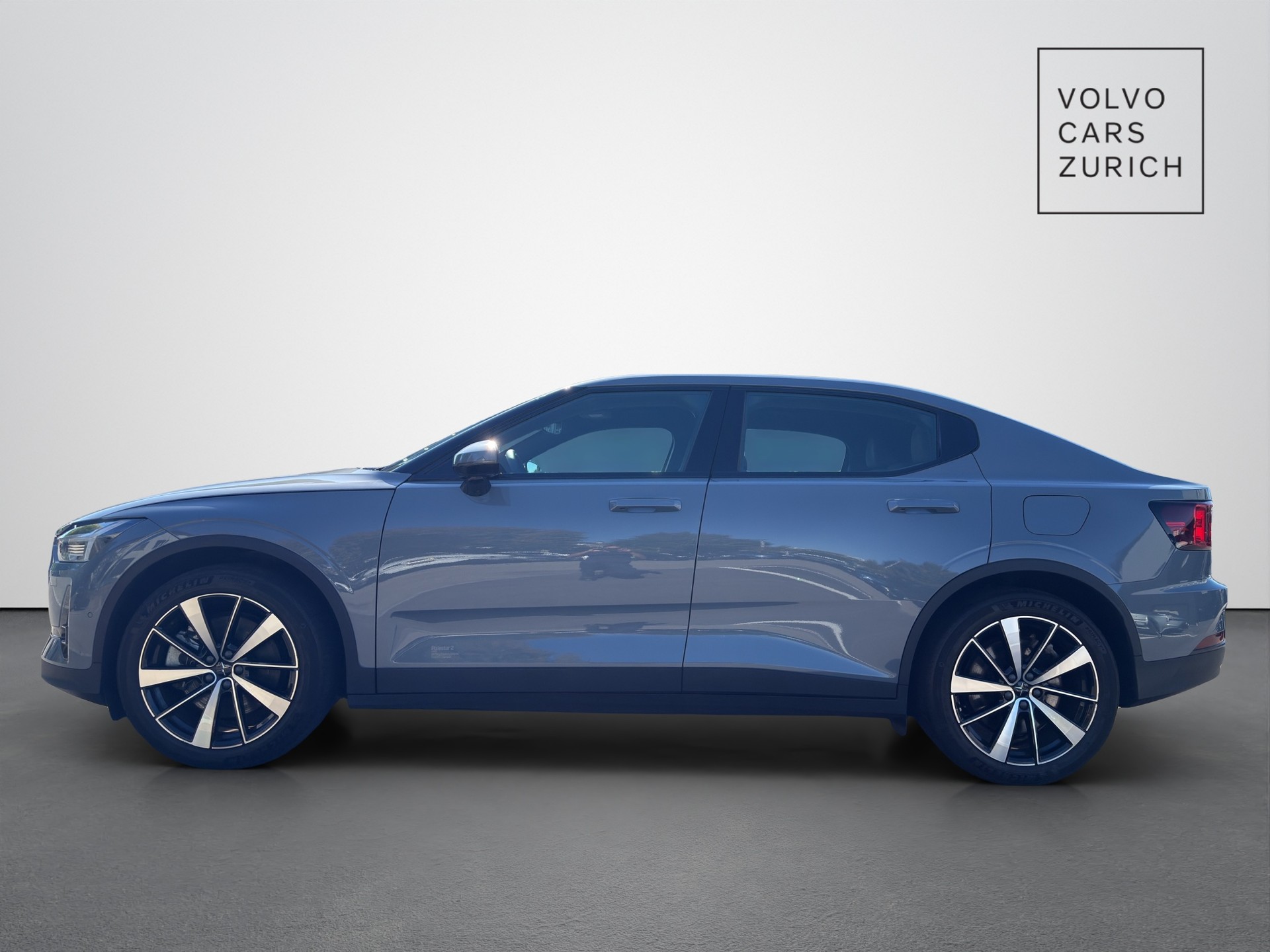 POLESTAR 2 Long Range Dual Motor-image-2
