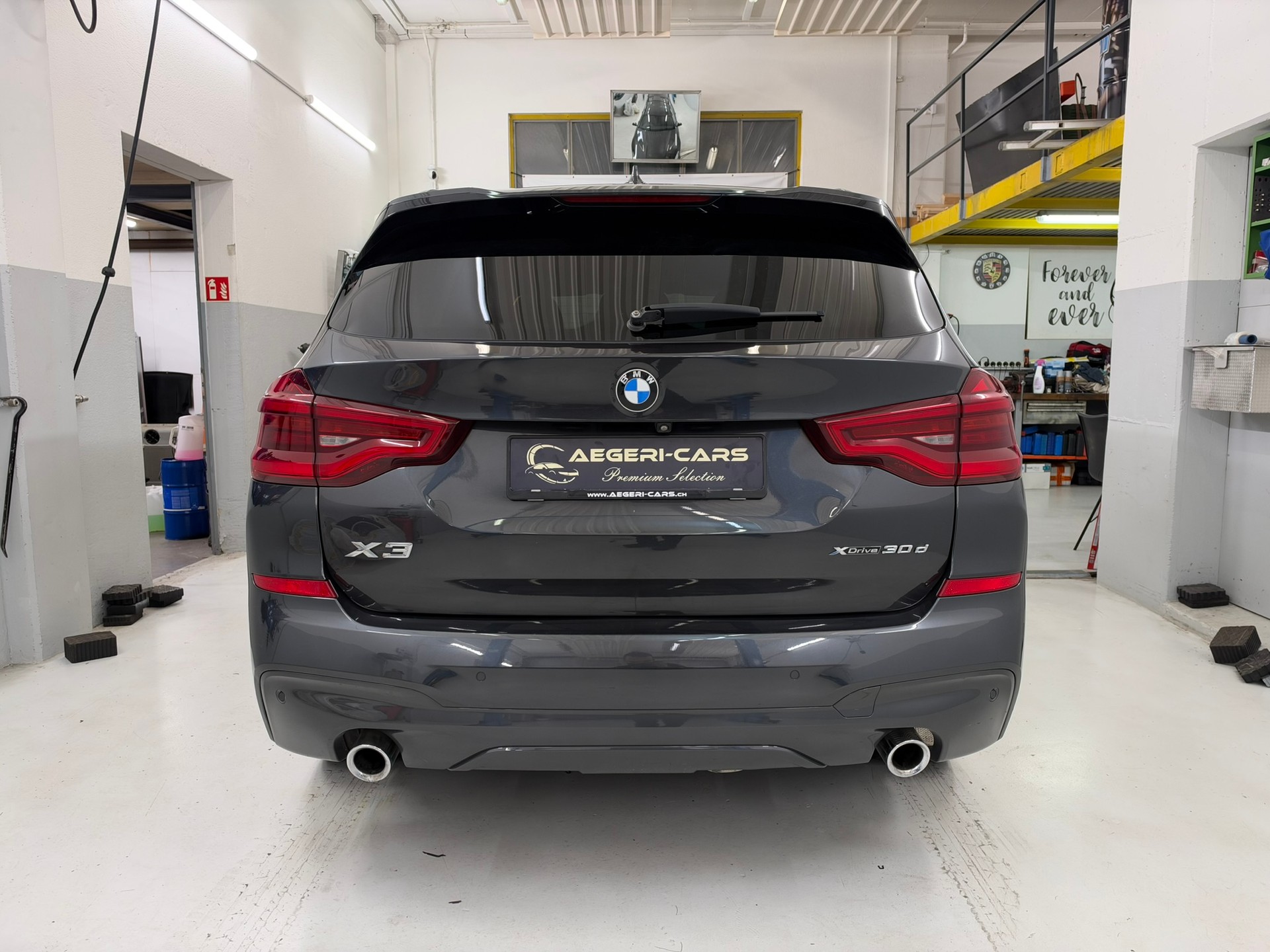 BMW X3 xDrive 30d Individual M Sport Steptronic-image-4