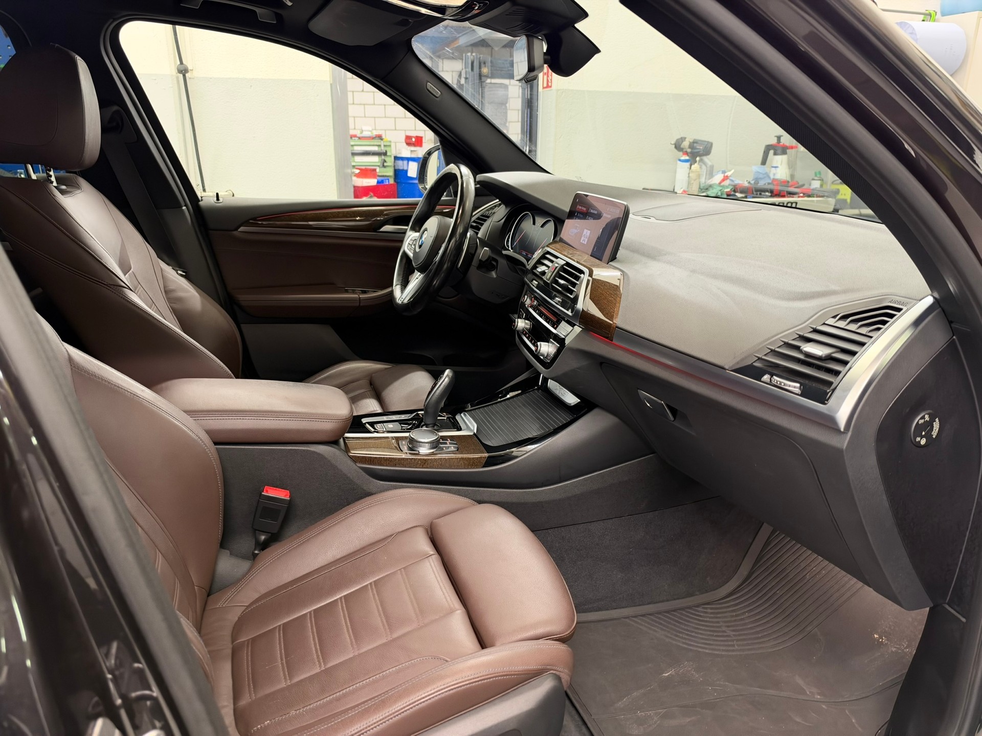 BMW X3 xDrive 30d Individual M Sport Steptronic-image-9