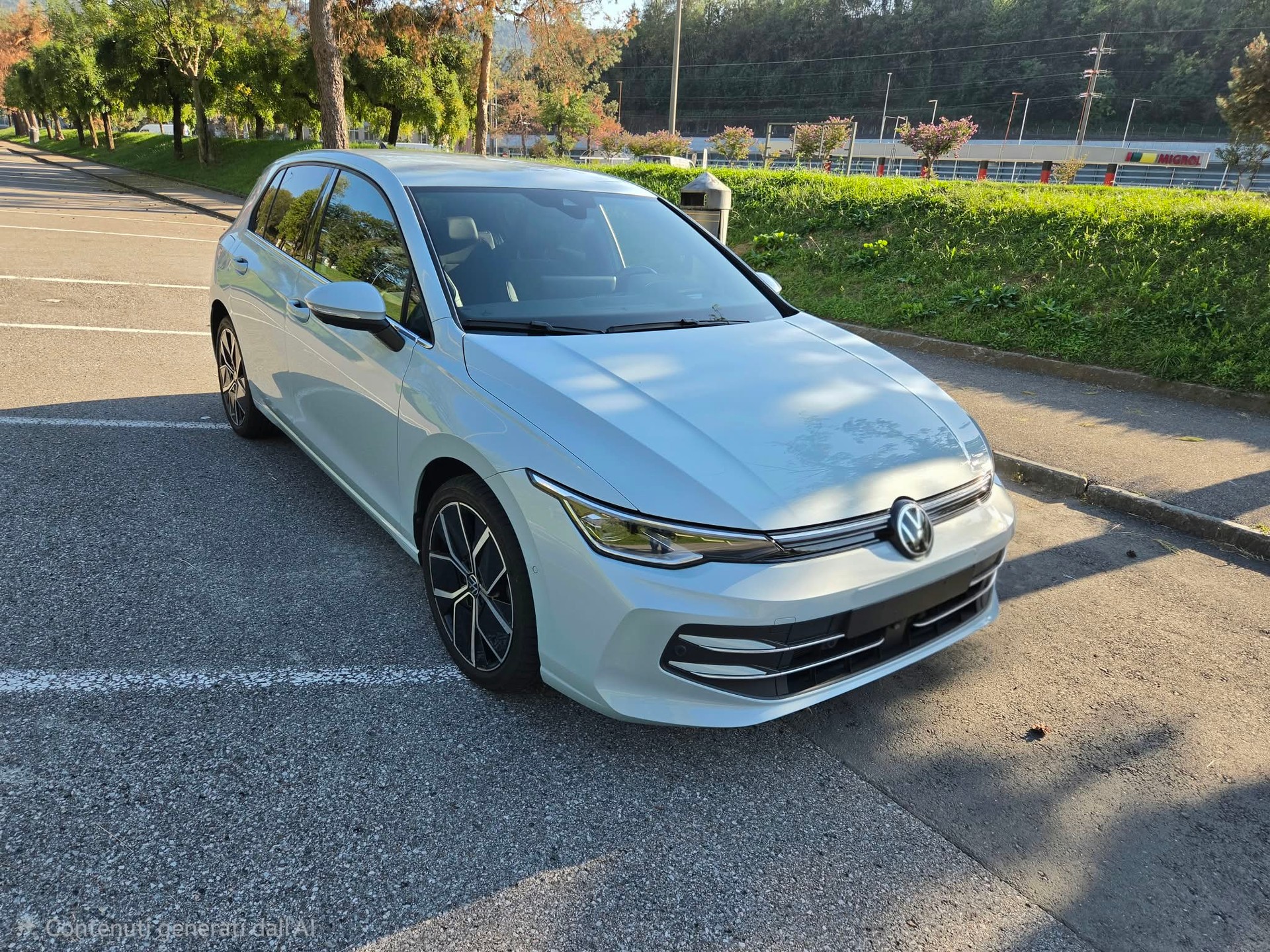 VW Golf 1.5 TSI PHEV Edition 50-image-1