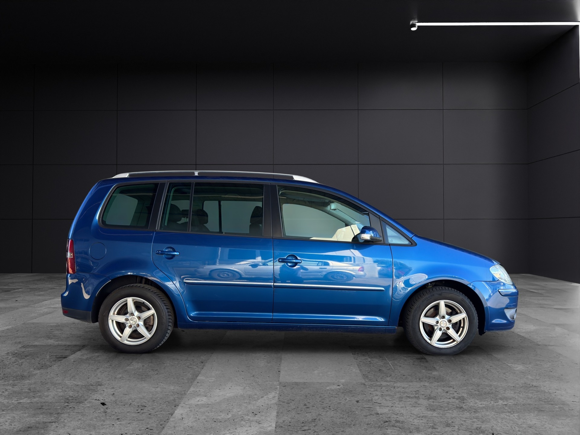 VW Touran 1.4 TSI Trendline-image-6