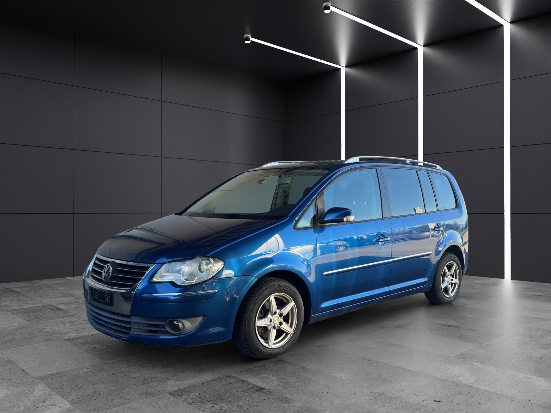 VW Touran 1.4 TSI Trendline-image-1