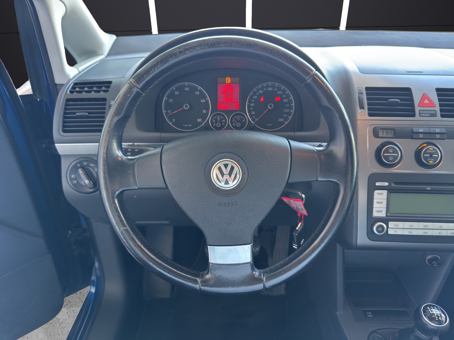 VW Touran 1.4 TSI Trendline-image-10