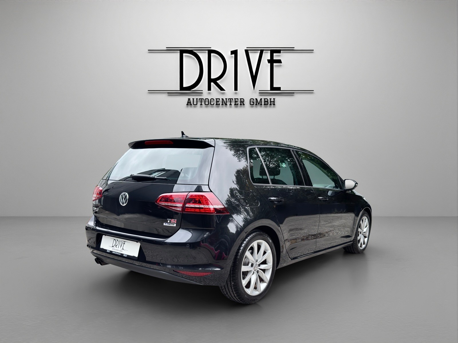 VW Golf 1.4 TSI Highline DSG *Sitzheizung*Rückfahrkamera*Keyless uvm.*-image-4