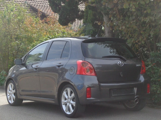 TOYOTA Yaris 1.8 TS-image-2