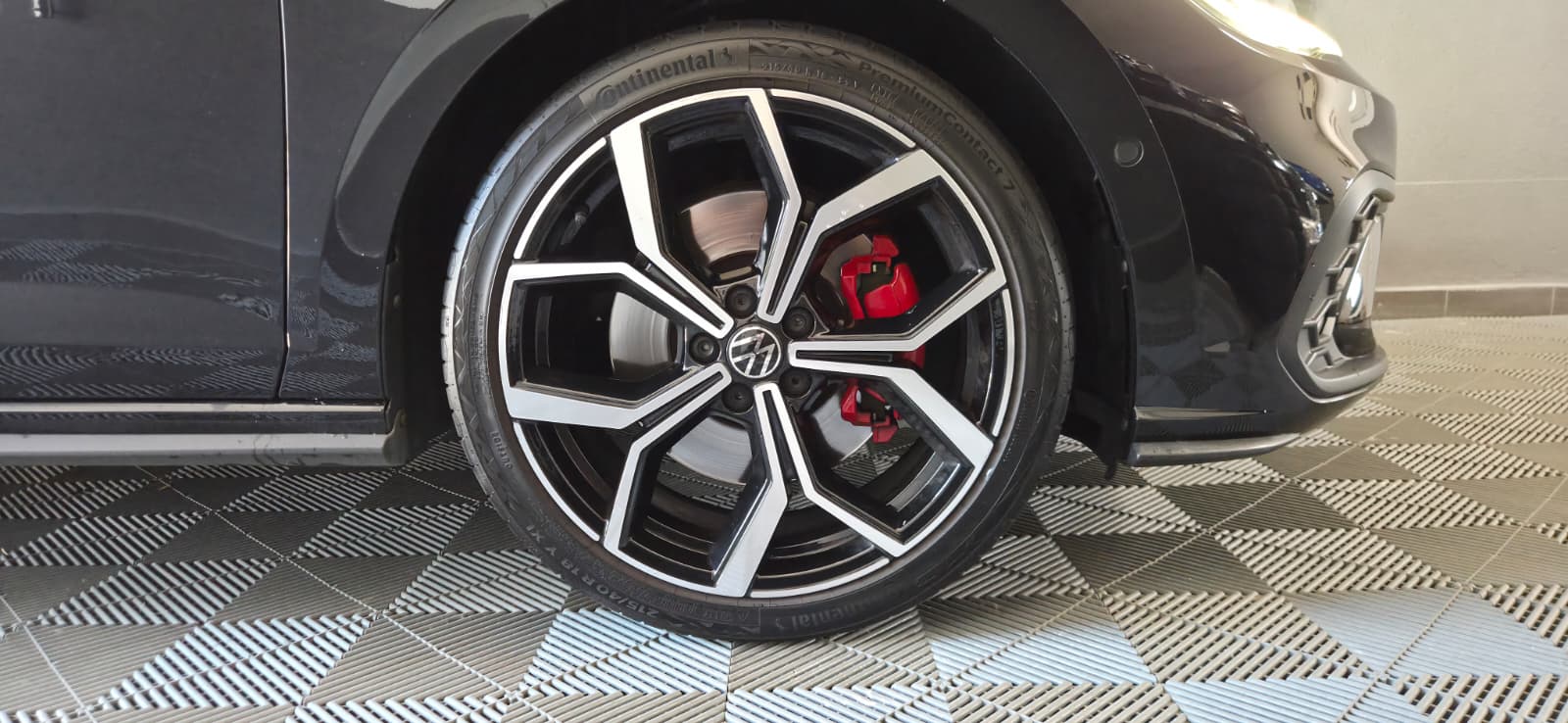 VW Polo 2.0 TSI GTI DSG-image-29