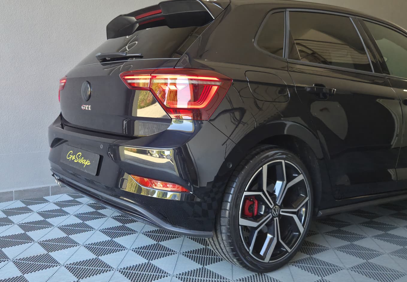 VW Polo 2.0 TSI GTI DSG-image-10