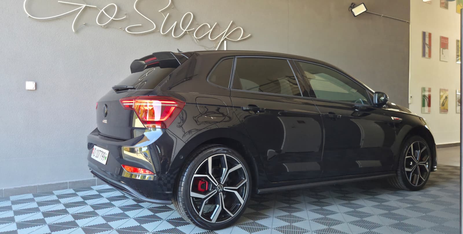 VW Polo 2.0 TSI GTI DSG-image-8