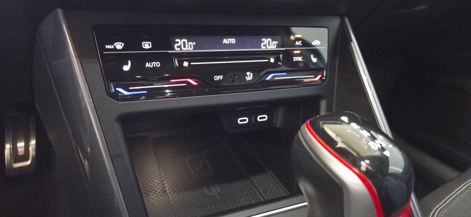 VW Polo 2.0 TSI GTI DSG-image-26