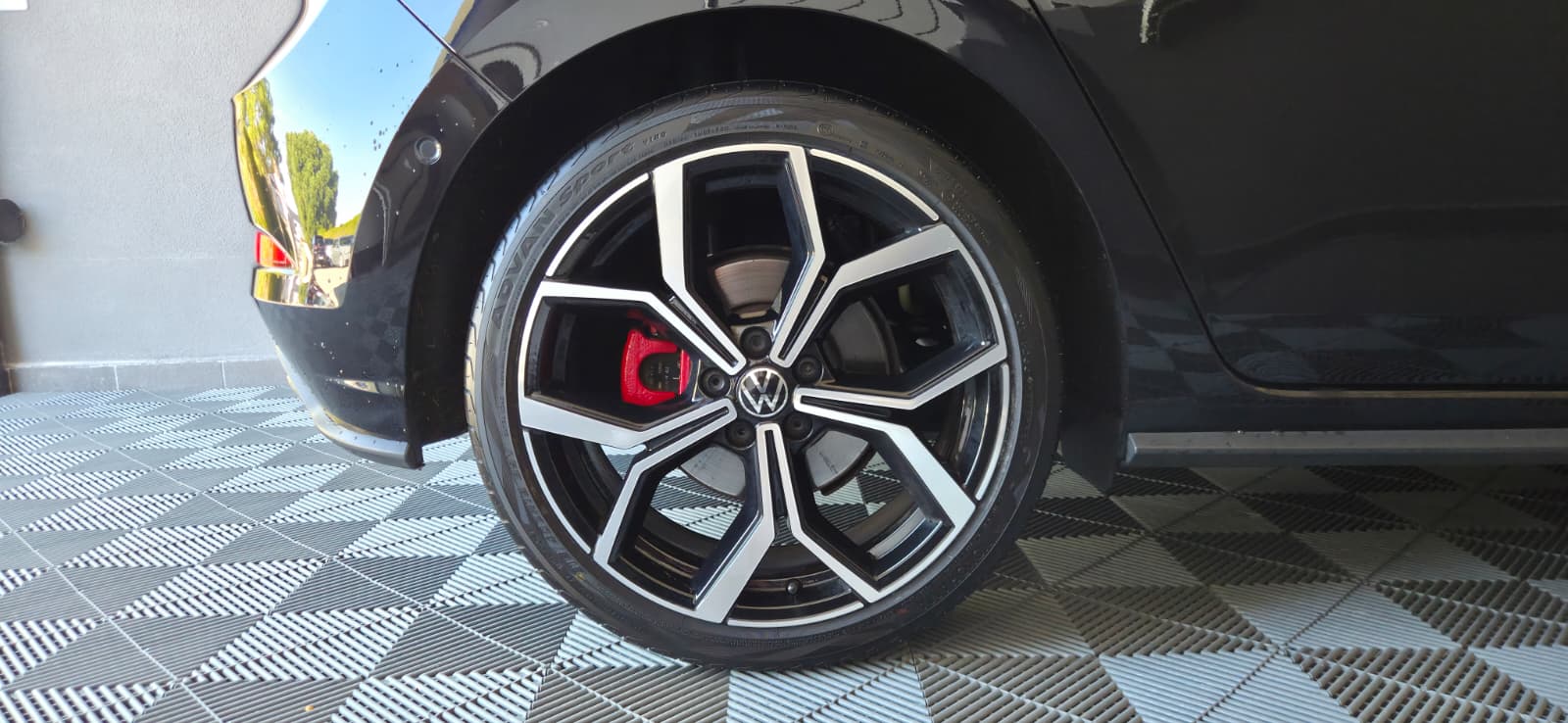 VW Polo 2.0 TSI GTI DSG-image-28