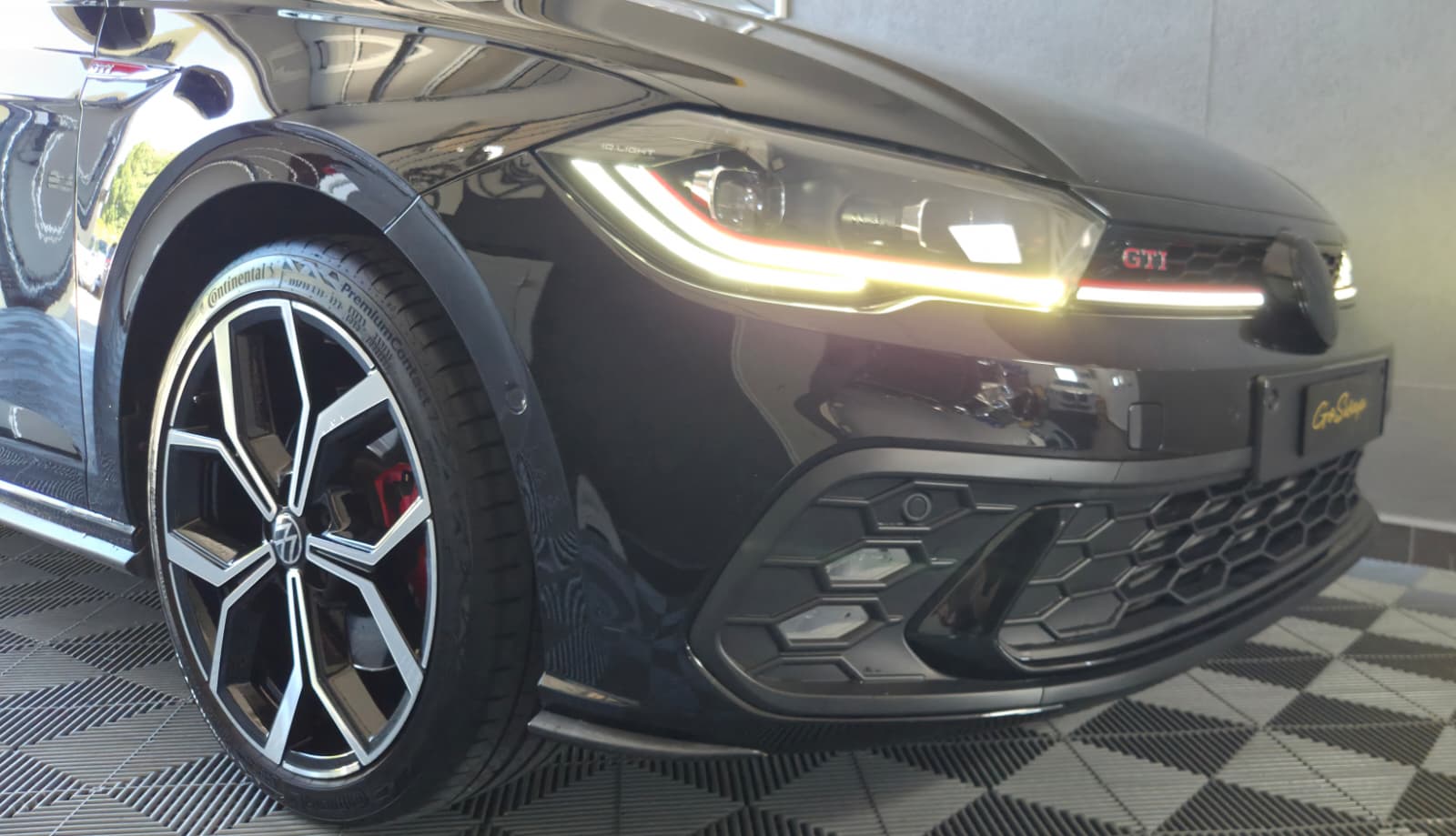 VW Polo 2.0 TSI GTI DSG-image-6