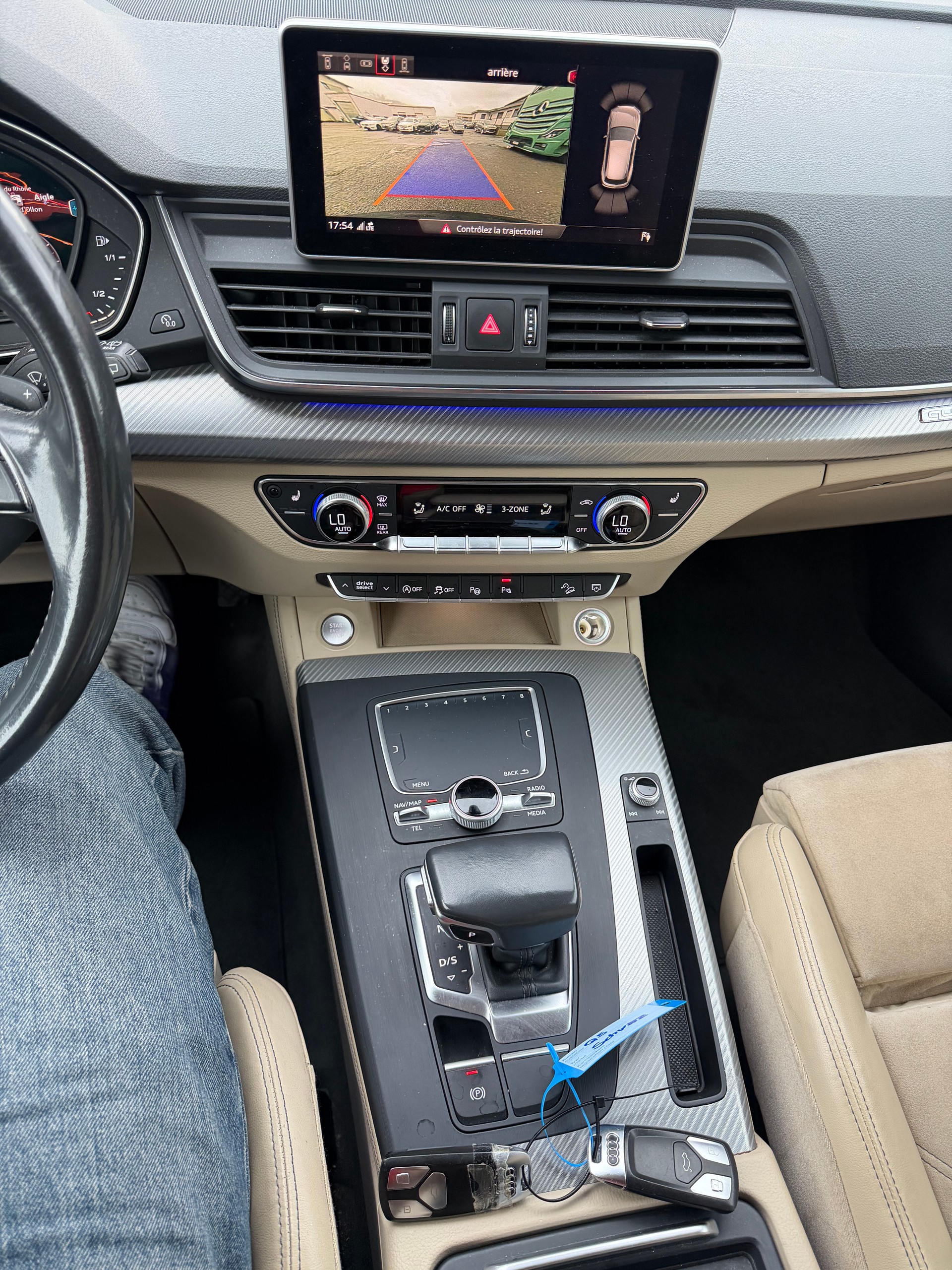 AUDI Q5 2.0 TDI sport quattro S-tronic-image-11