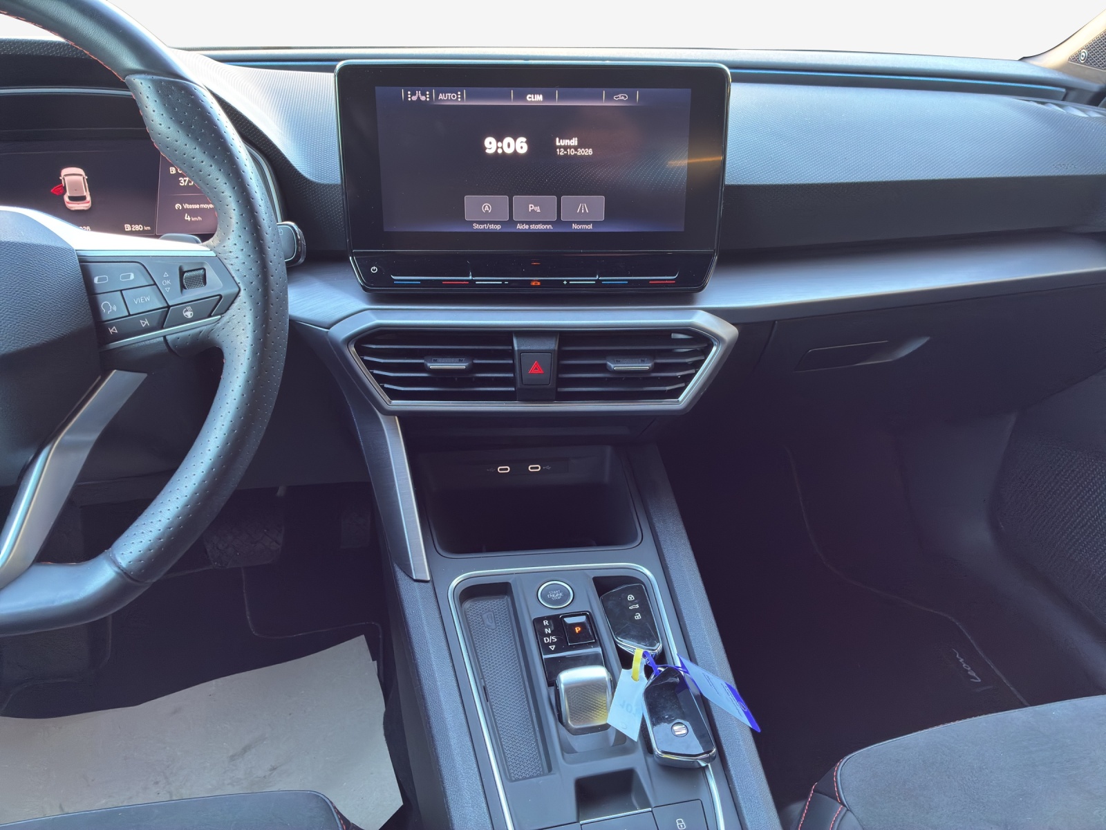 SEAT Leon 1.5 eTSI mHEV DSG FR-image-10