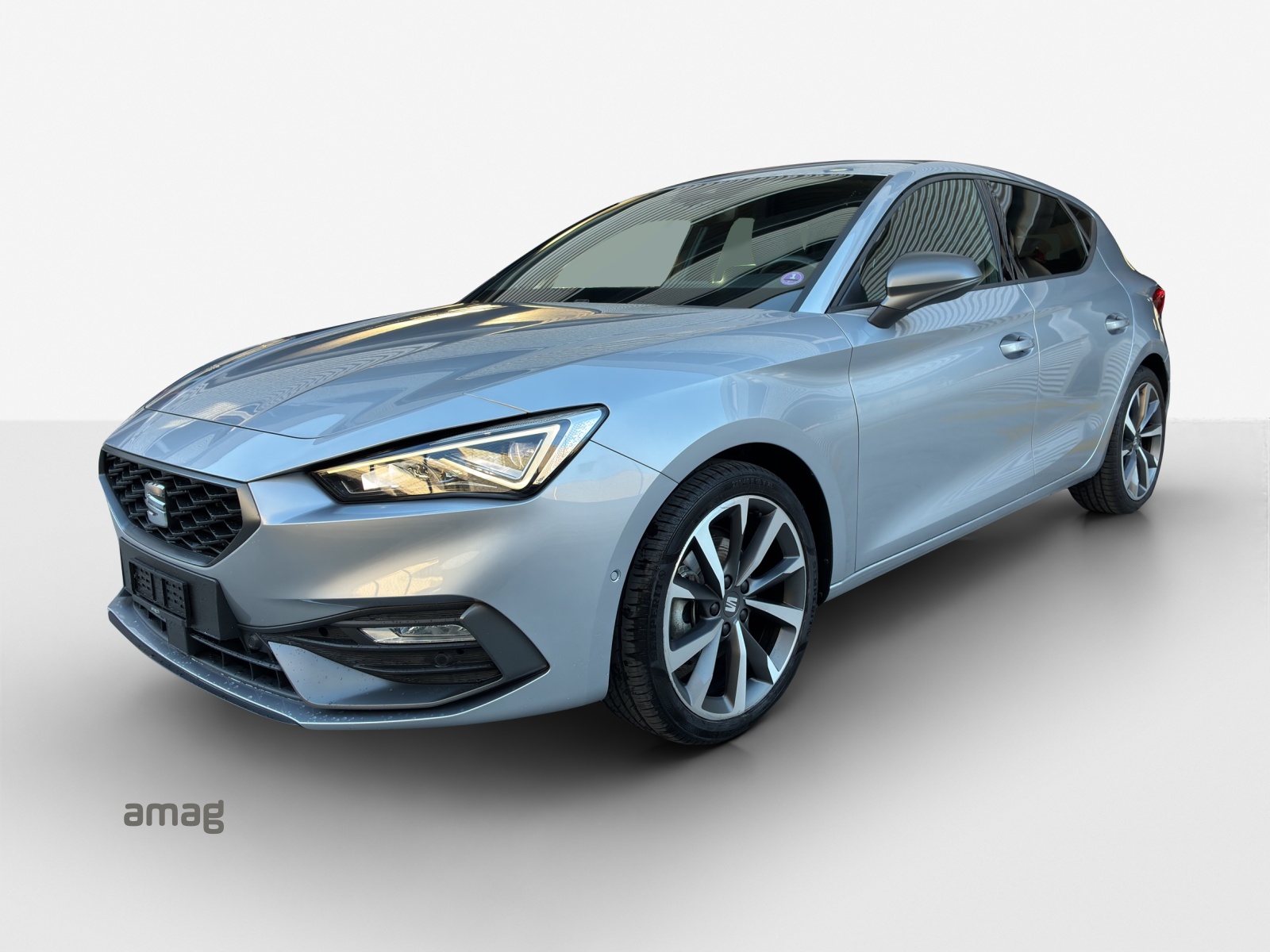 SEAT Leon 1.5 eTSI mHEV DSG FR-image-0