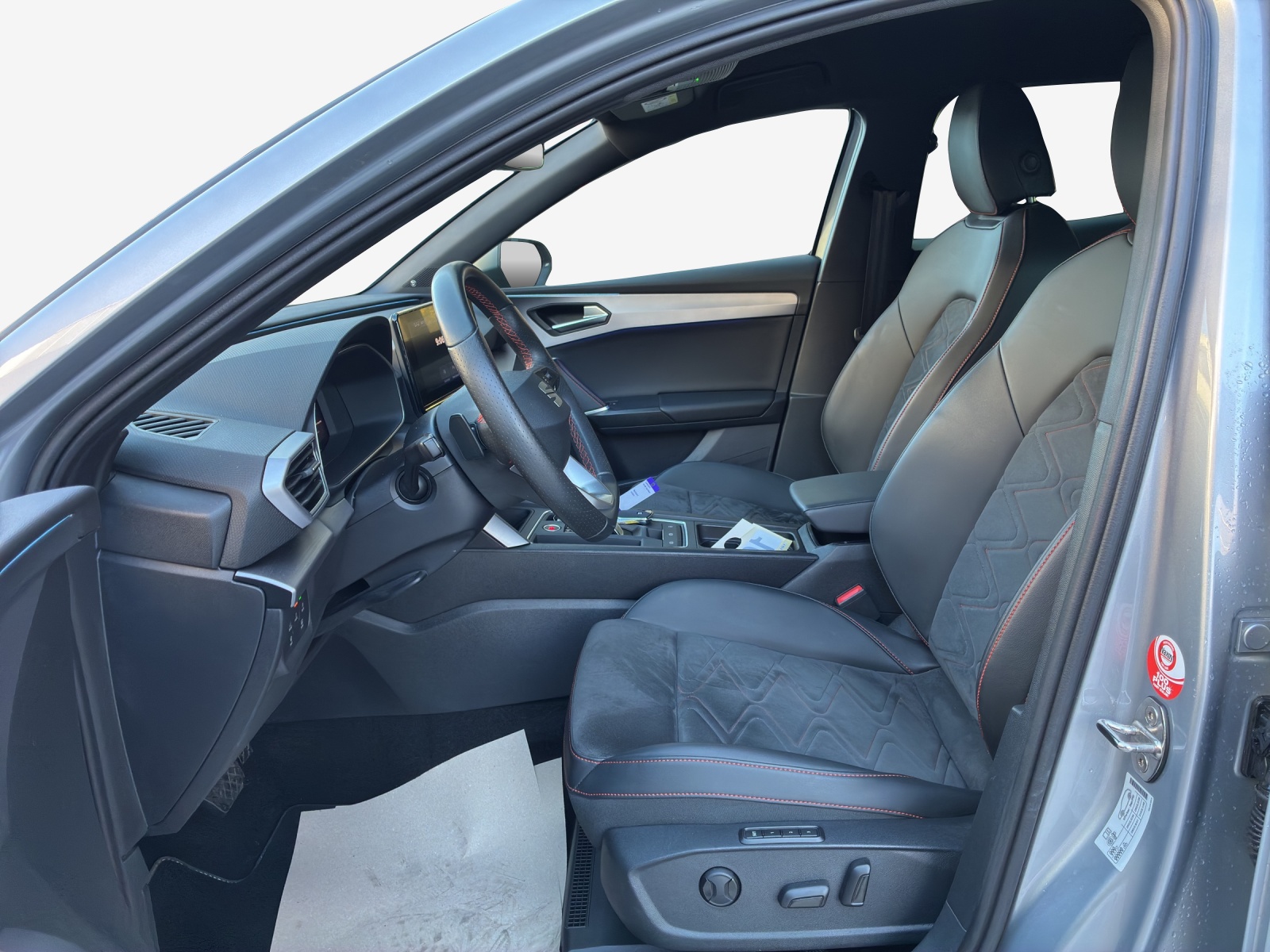SEAT Leon 1.5 eTSI mHEV DSG FR-image-7