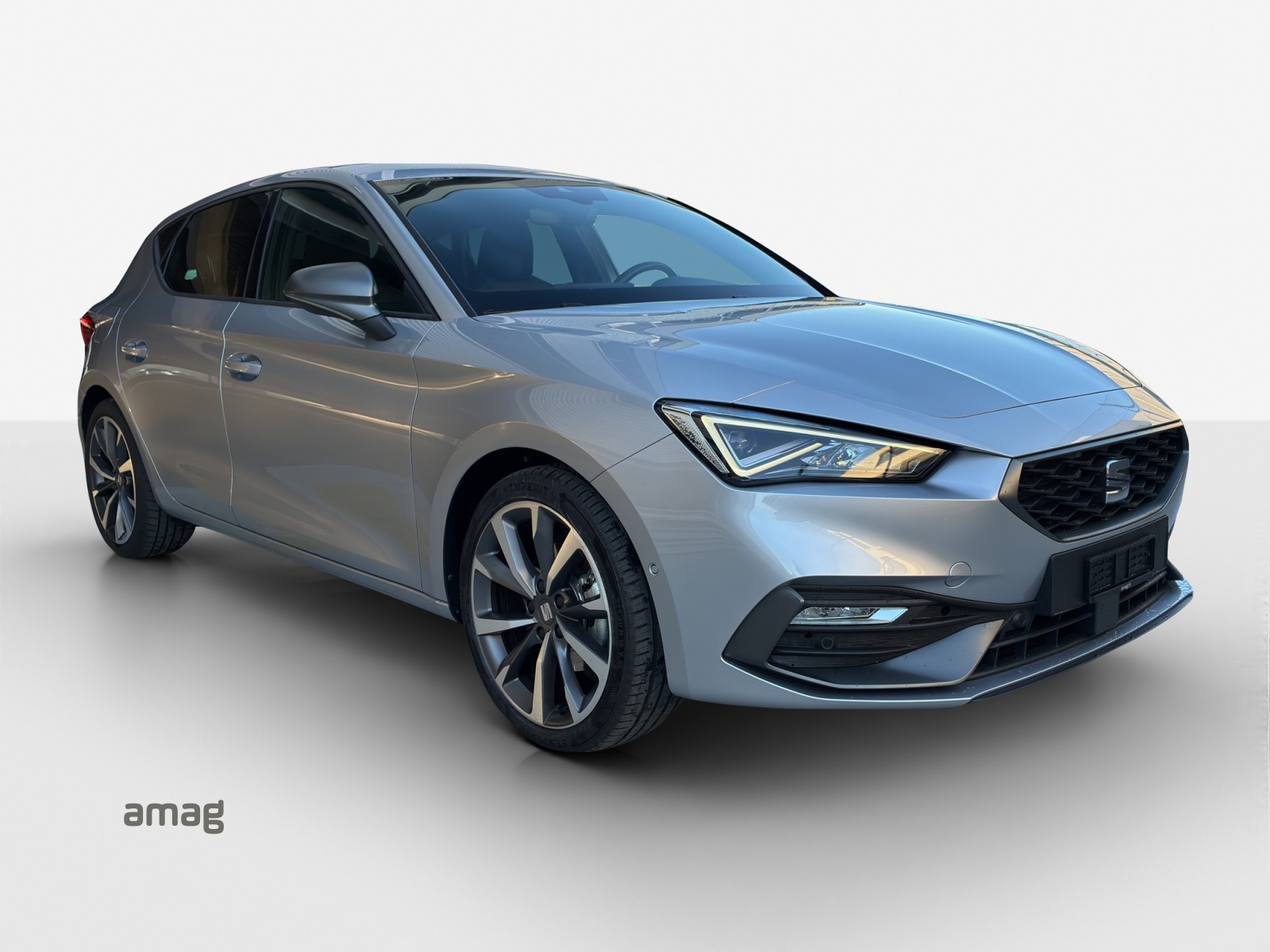 SEAT Leon 1.5 eTSI mHEV DSG FR-image-5
