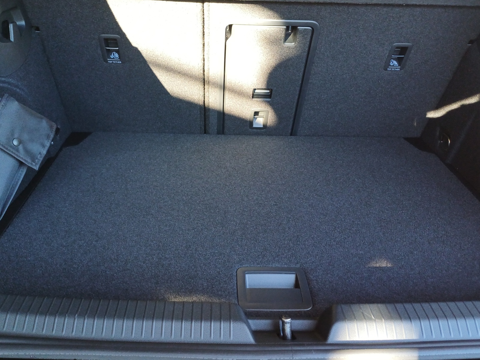 VW Golf 2.0 TSI GTI Essential DSG-image-12