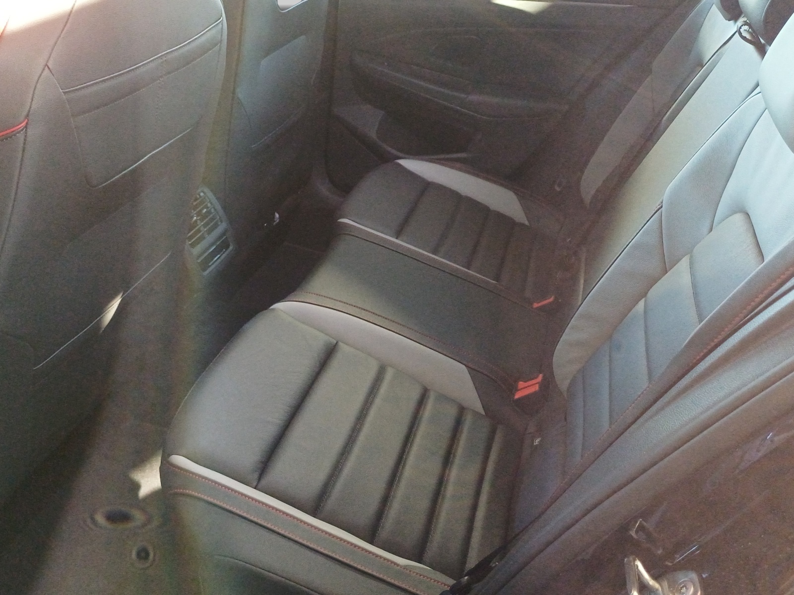 VW Golf 2.0 TSI GTI Essential DSG-image-11