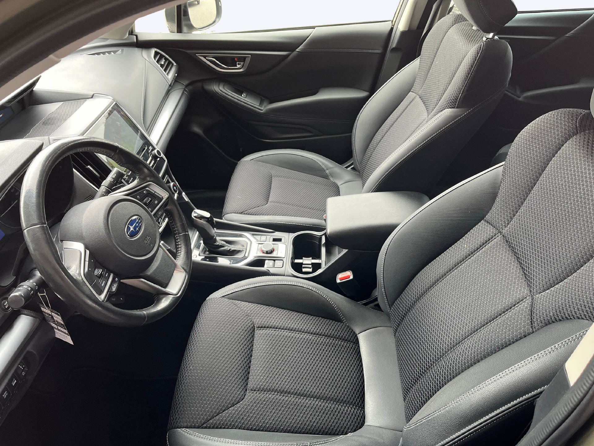 SUBARU Forester Station 2.0i e-Boxer Swiss Plus-image-8