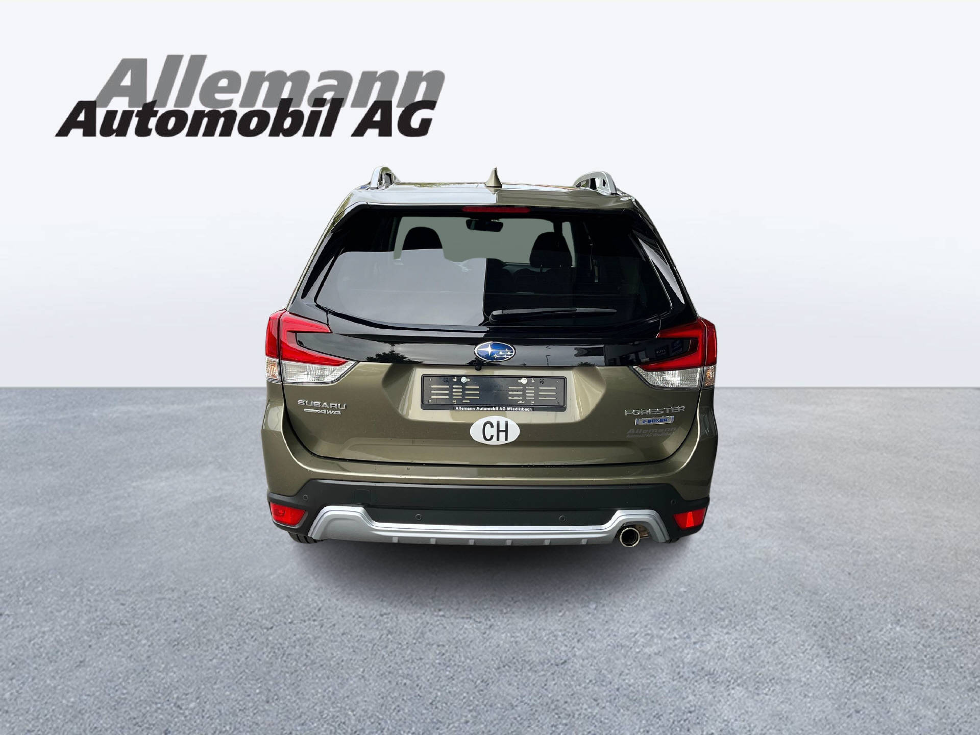 SUBARU Forester Station 2.0i e-Boxer Swiss Plus-image-4