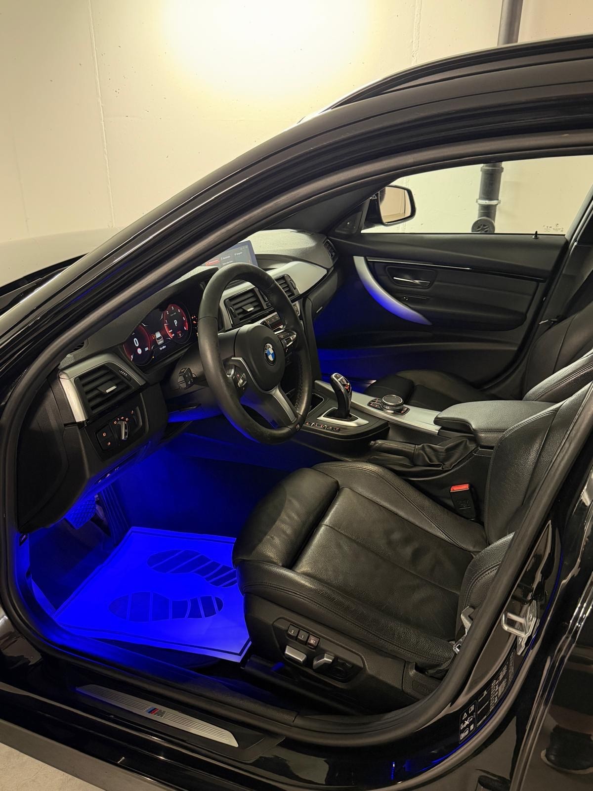 BMW 320d xDrive Touring Edition M Sport Steptronic Digitaltacho-image-11