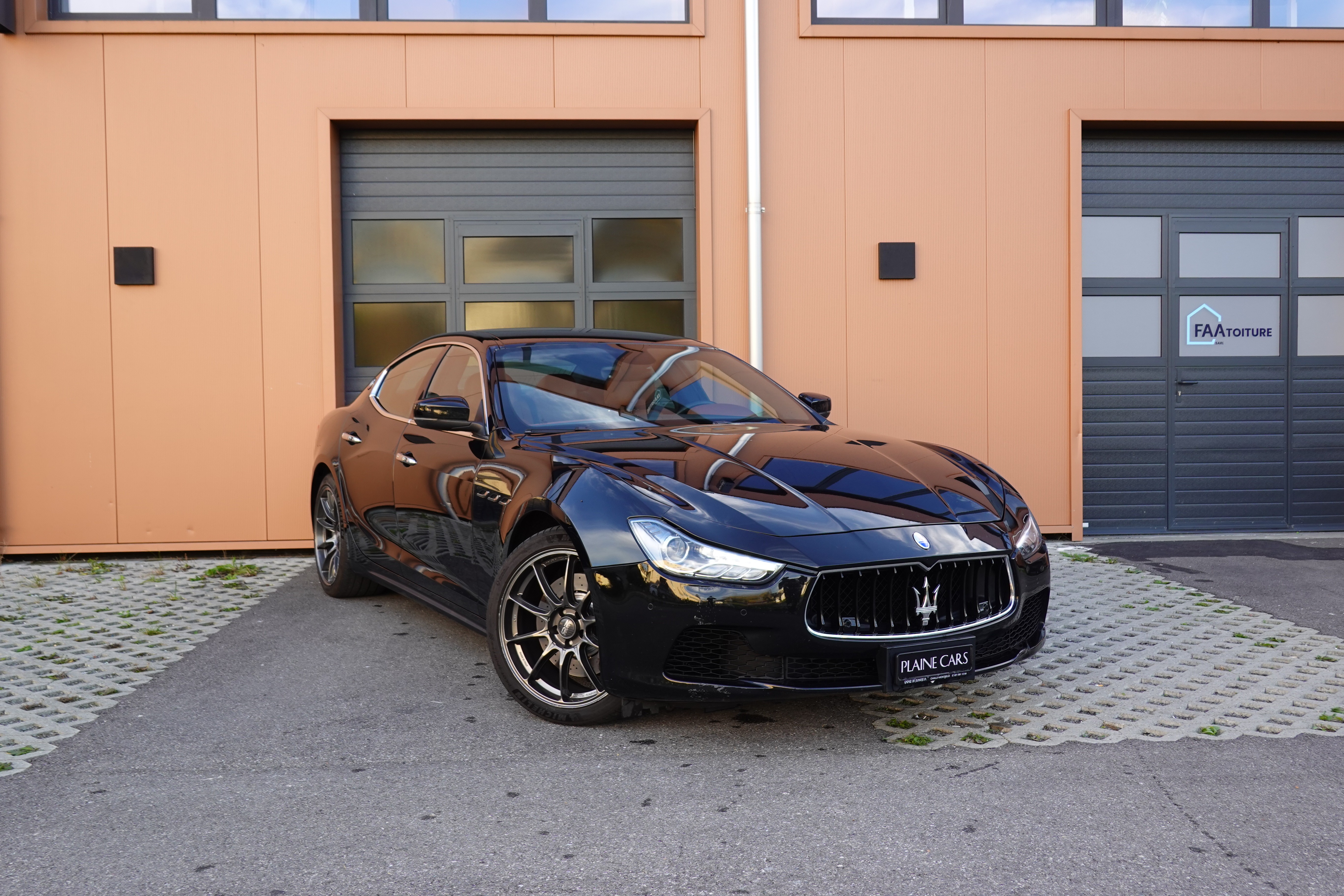 Car photo