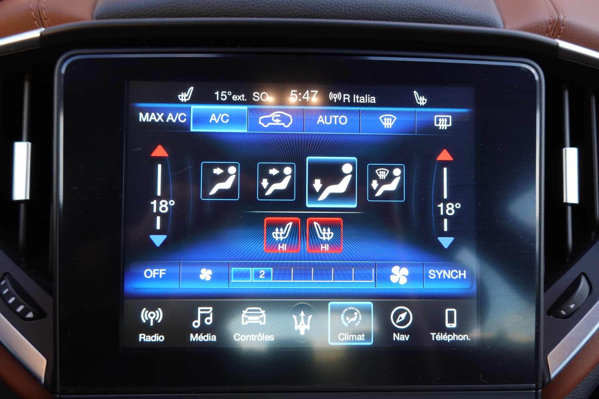 MASERATI Ghibli 3.0 V6 "* CH Auto * Tempomat * Camera recul * Sièges Electriques/mémoire * GPS * Phares LED * 8 Roues *"-image-17