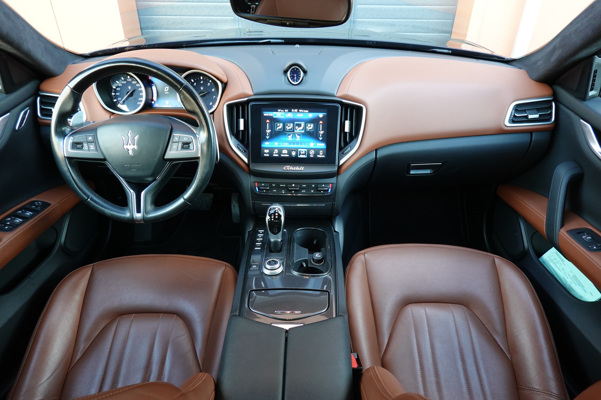 MASERATI Ghibli 3.0 V6 "* CH Auto * Tempomat * Camera recul * Sièges Electriques/mémoire * GPS * Phares LED * 8 Roues *"-image-10