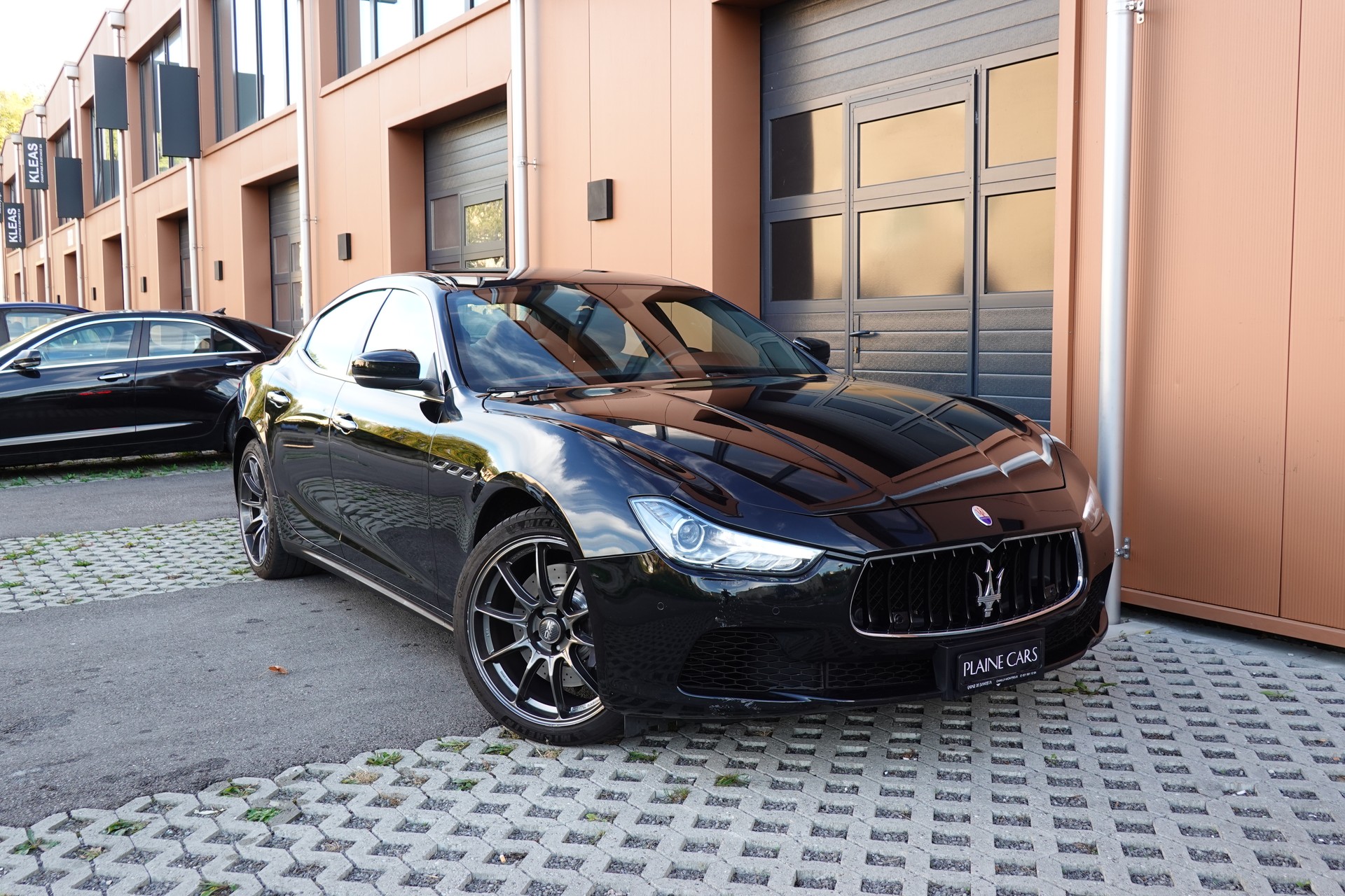 MASERATI Ghibli 3.0 V6 "* CH Auto * Tempomat * Camera recul * Sièges Electriques/mémoire * GPS * Phares LED * 8 Roues *"-image-5