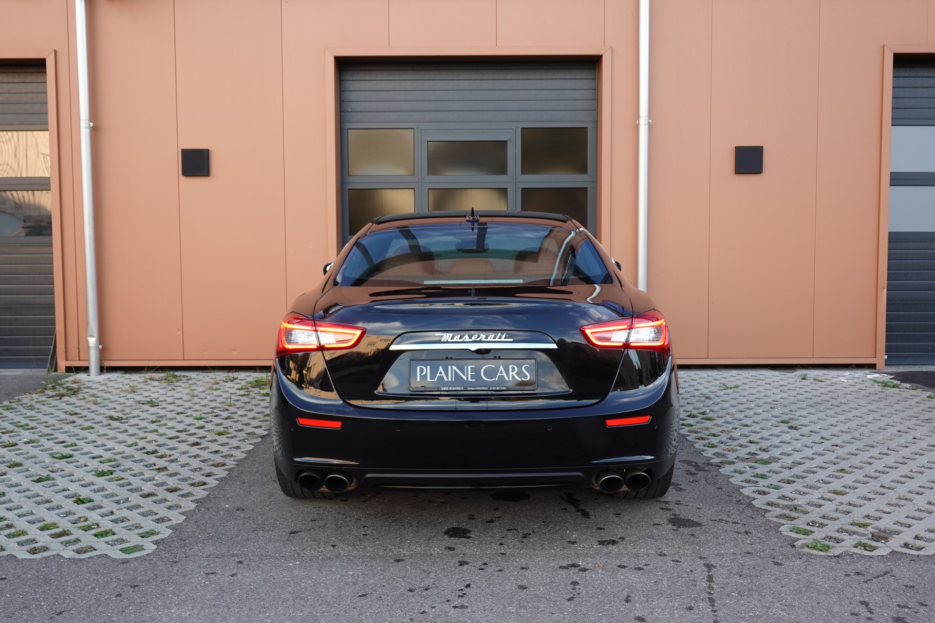 MASERATI Ghibli 3.0 V6 "* CH Auto * Tempomat * Camera recul * Sièges Electriques/mémoire * GPS * Phares LED * 8 Roues *"-image-8
