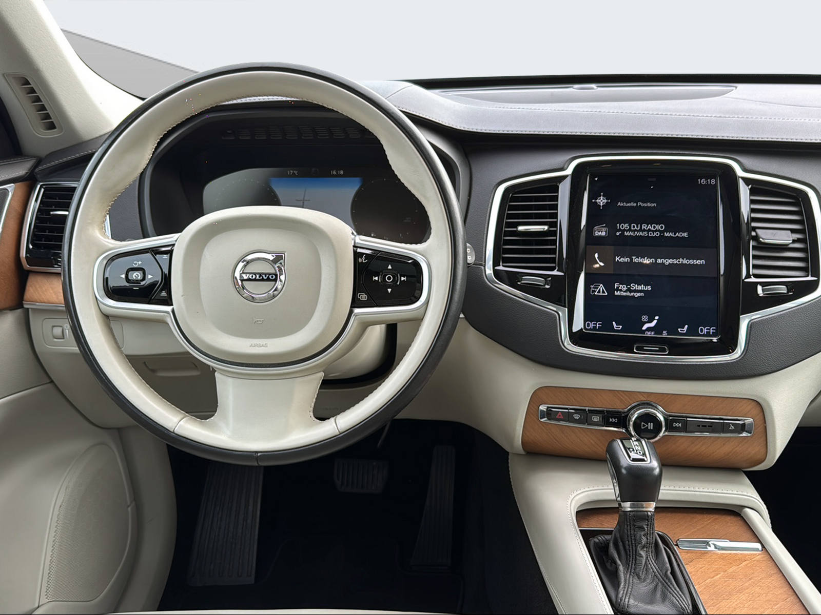 VOLVO XC90 2.0 D5 Inscription 7P. AWD-image-12