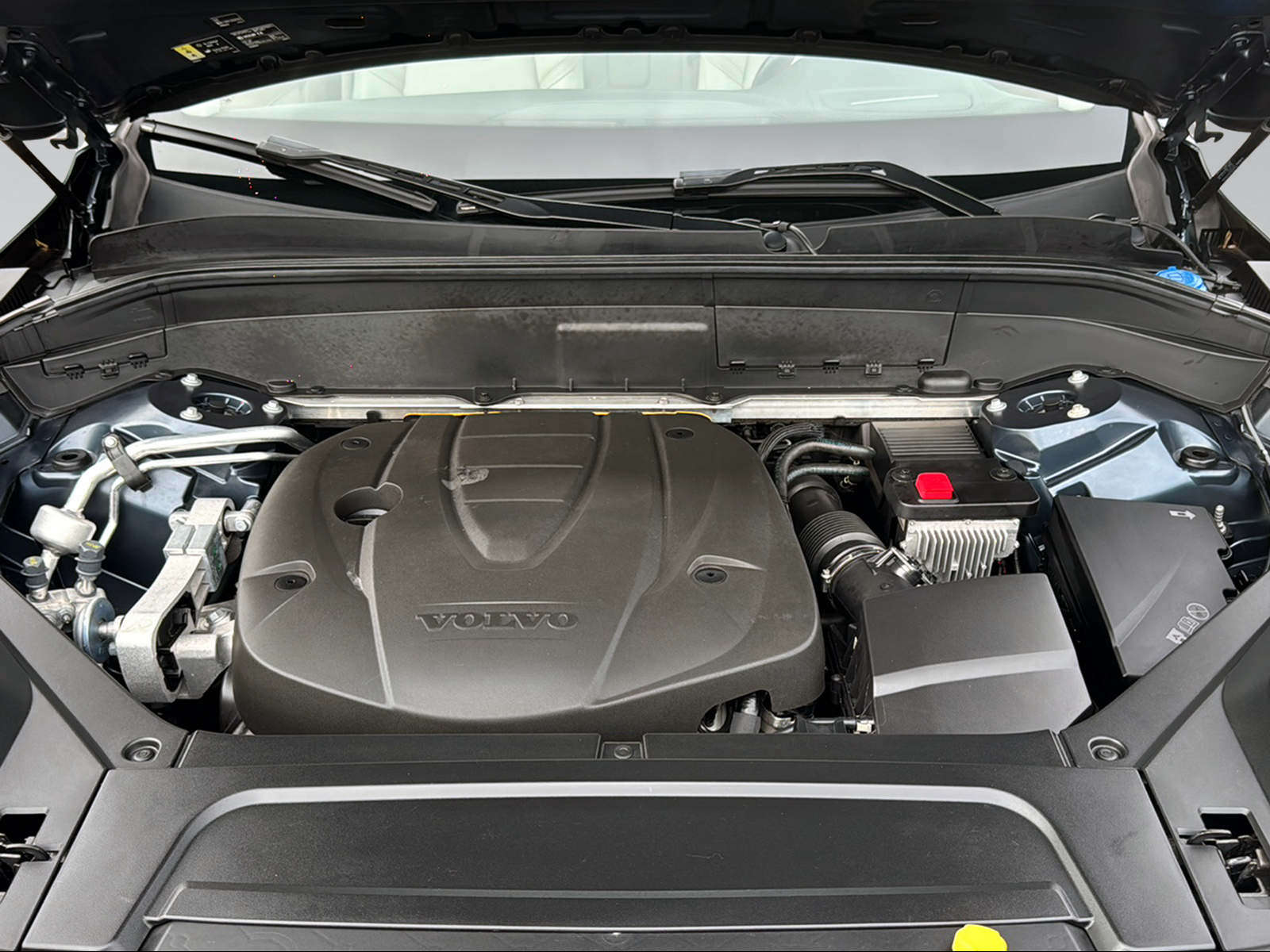 VOLVO XC90 2.0 D5 Inscription 7P. AWD-image-16