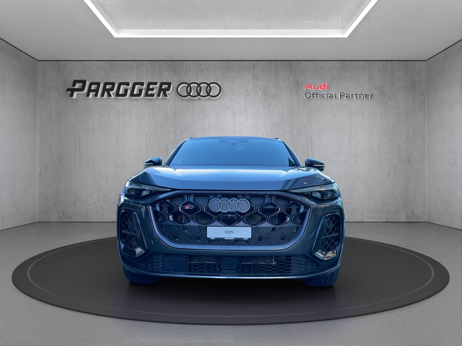 AUDI SQ5 TFSI quattro S-tronic-image-1