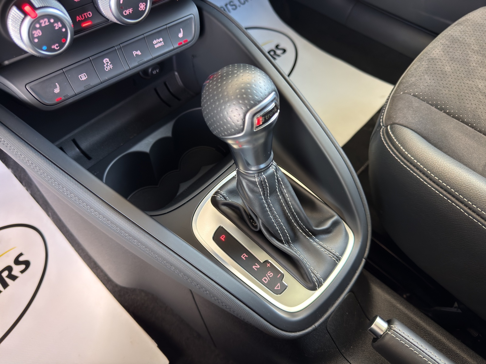 AUDI A1 Sportback 1.4 TFSI Sport S-tronic-image-9