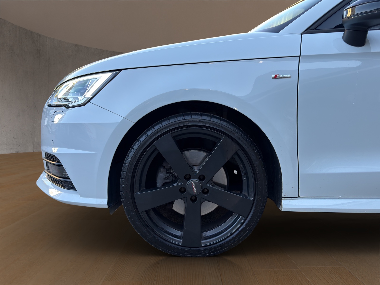 AUDI A1 Sportback 1.4 TFSI Sport S-tronic-image-18