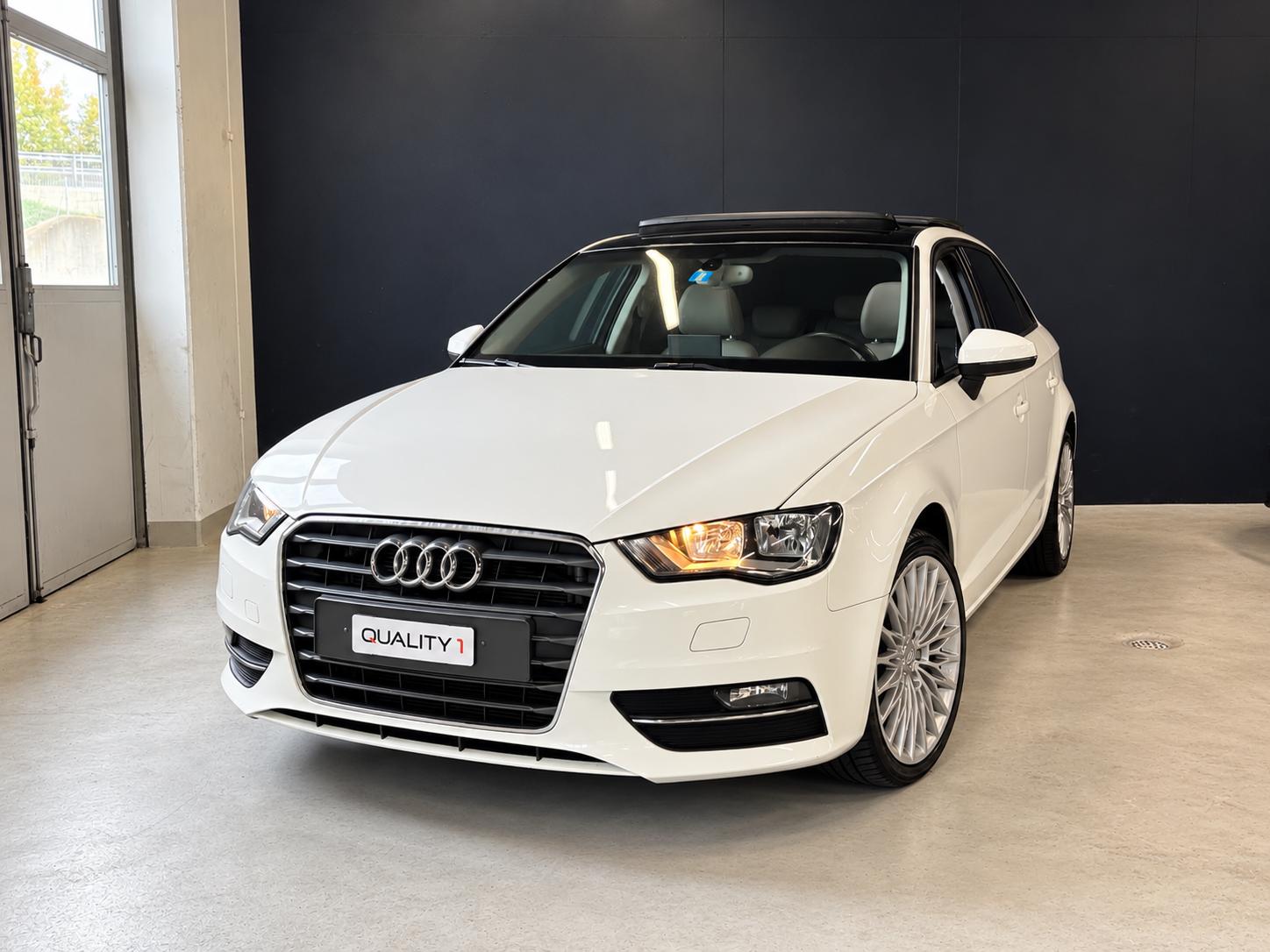 AUDI A3 Sportback 2.0 TDI Ambition S-tronic-image-1