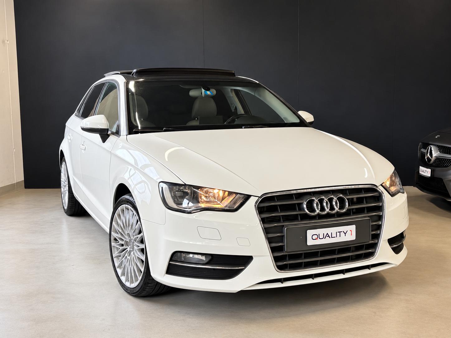 AUDI A3 Sportback 2.0 TDI Ambition S-tronic-image-3
