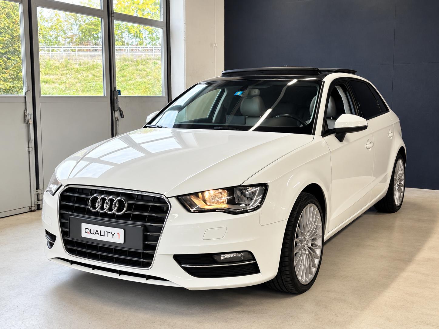 AUDI A3 Sportback 2.0 TDI Ambition S-tronic-image-4