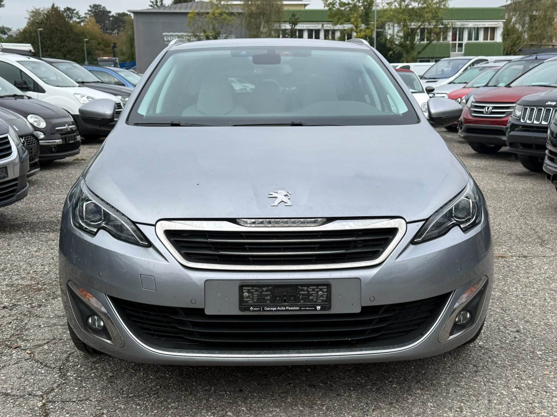 PEUGEOT 308 SW 1.2 THP Active Automatic-image-0